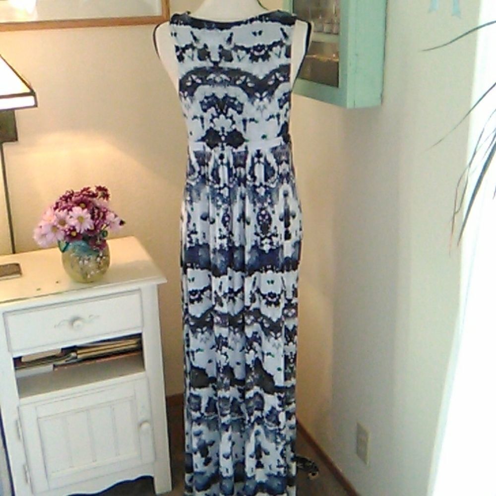 Matty M Maxi Dress - Picture 6 of 11